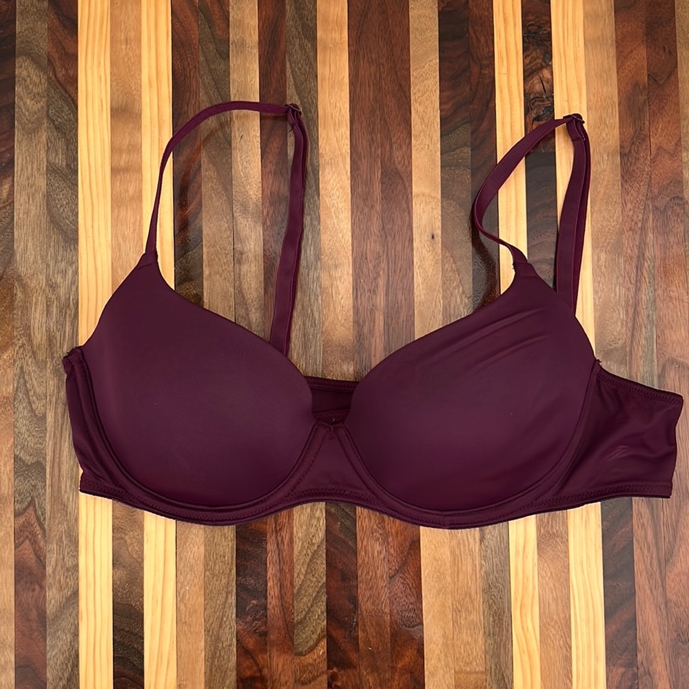 Victoria’s Secret lightly lined/padded bra